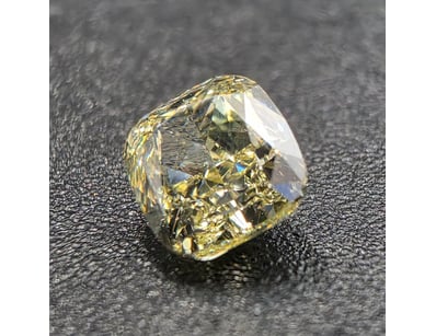 Diamond And Gemstone Market (A1005) - Lot 325