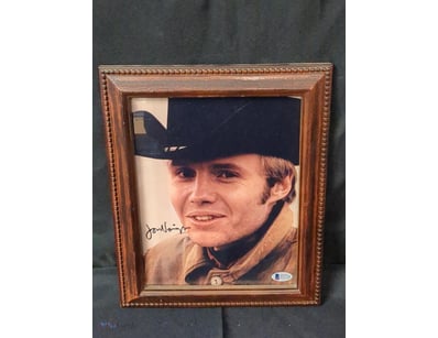 AUTOGRAPHED PHOTOGRAPH OF JOHN VOIGHT.

Item Size:...