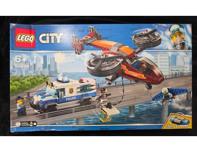 **UNRESERVED** COOKIE'S LIFETIME COLLECTION OF ... - Lot 604