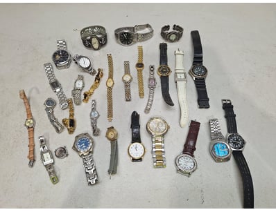Affordable Watch Market (A1006) - Lot 68