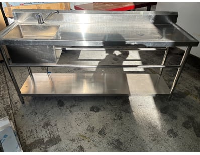 Commercial stainless steel prep table with integra...