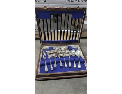 Antiques, Vintage & Interior Treasures (A1005) - Lot 860