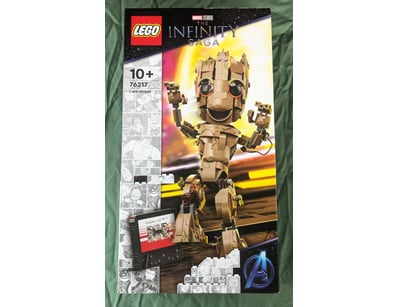 **UNRESERVED** LIFETIME COLLECTION OF LEGO PART... - Lot 131