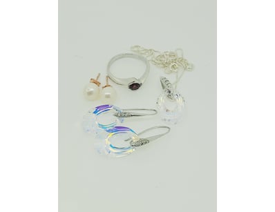 Thrift Shop (A978) - Lot 2271