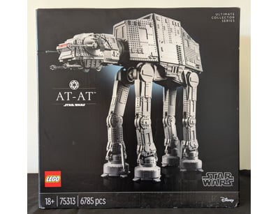 UNRESERVED COOKIES LIFETIME COLLECTION OF LEGO ... - Lot 588