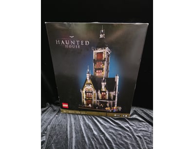 LEGO FAIRGROUND COLLECTION HAUNTED HOUSE SET 10273...