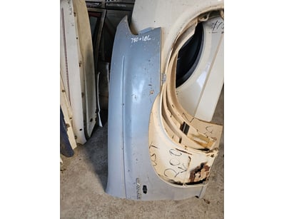 Ford Bravo Ute Front Right Fender Panel

Onsite

L...