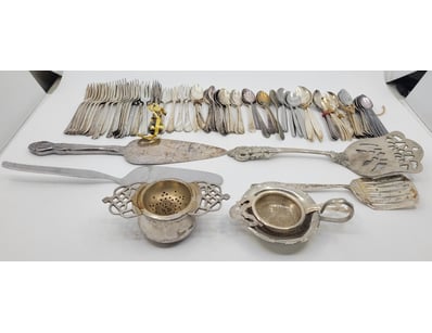 Antiques, Vintage & Interior Treasures (A1006) - Lot 100395