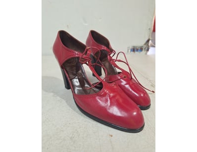 Designer Vault (A992) - Lot 1050