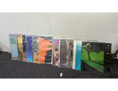 Antiques, Vintage & Interior Treasures (A1005) - Lot 754