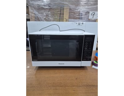 Kitchen microwave white finish. 52x28x37cm