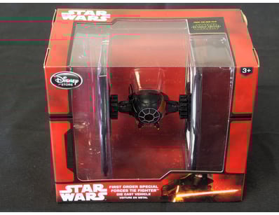 **UNRESERVED** LIFETIME COLLECTION OF LEGO PART... - Lot 812