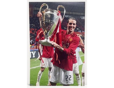 JOHN O'SHEA HAND SIGNED MANCHESTER UNITED SOCCER/F...