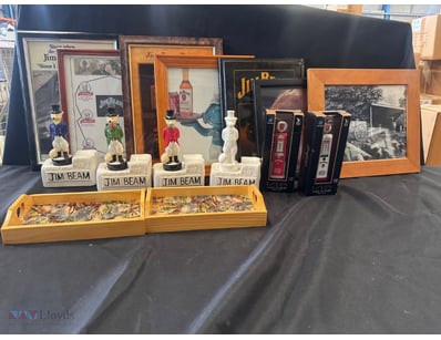 JIM BEAM WHISKEY COLLECTIBLES DISPLAY COLLECTION

...