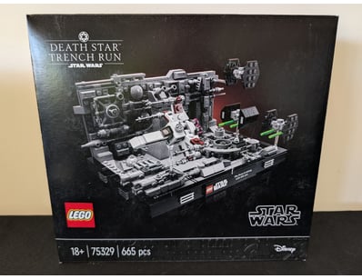 UNRESERVED COOKIES LIFETIME COLLECTION OF LEGO ... - Lot 603