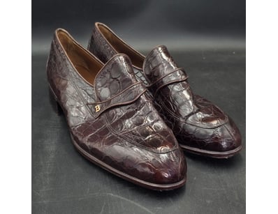 Designer Vault (A1007) - Lot 100