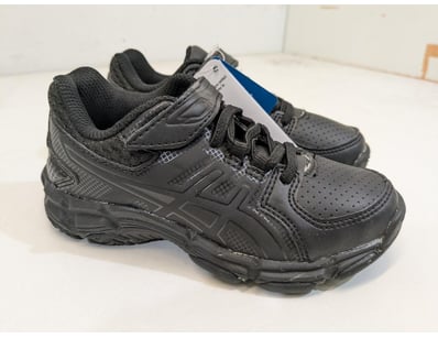 Major Brand Apparel & Footwear Liquidation Even... - Lot 207