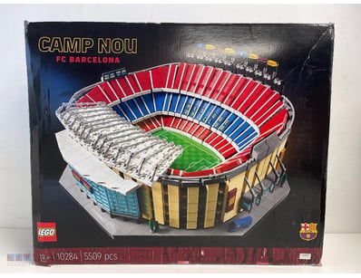 LEGO ARCHITECTURE CAMP NOU FC BARCELONA STADIUM SE...