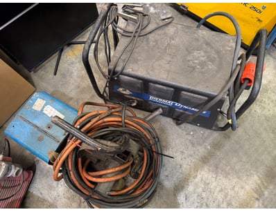 2 x welding machines brands include cigweld and th...
