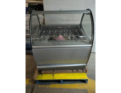 Curved glass gelato display cabinet in cream and s...
