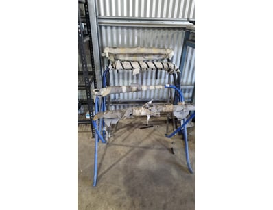 MOSTLY UNRESERVED 4x4 WORKSHOP BUSINESS CLOSURE... - Lot 261