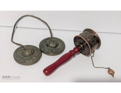 SET OF TIBETAN STYLE CYMBALS & PRAYER WHEEL




Co...