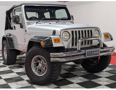 Passenger, Luxury & Commercial Vehicles Auction - Lot 1002