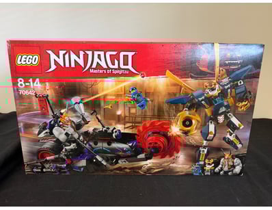 **UNRESERVED** LIFETIME COLLECTION OF LEGO PART... - Lot 603