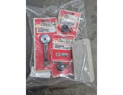 <p><strong>Window Crank Handles and Knobs - Pair</...