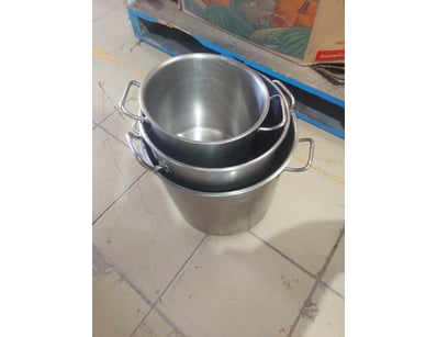 Stainless steel pots, set of three

SOLD AS LOT
...