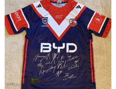 SYDNEY ROOSTERS SIGNED 2026 SQUAD JERSEY 

A Sydne...