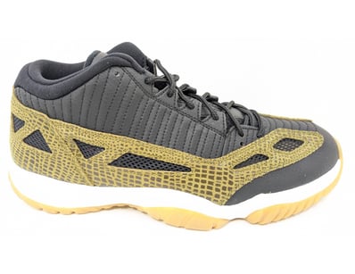 Premium Sneaker Collection (A983) - Lot 142