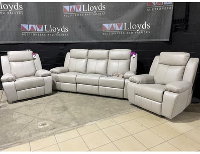 $800K Major Retailer Indoor & Outdoor Living - I... - Lot 71