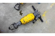 Atlas Copco Medium Air Breaker - Working