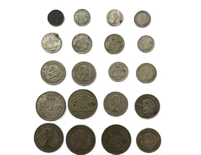 Luxury Pawnbroker Christmas Sale PART 1 (A984) - Lot 904