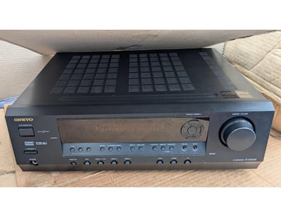 Home Entertainment, Audio & Computers (A994) - Lot 1057