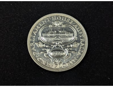 1927 AUSTRALIAN 8 PEARL PARLIAMENT HOUSE FLORIN
...