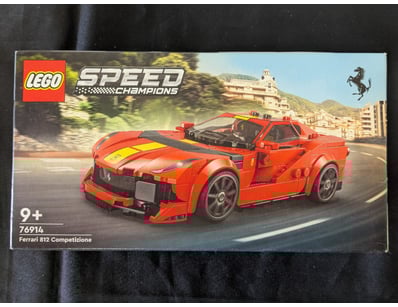 **UNRESERVED** COOKIE'S LIFETIME COLLECTION OF ... - Lot 554