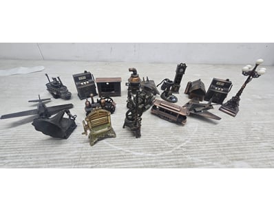 Gadgets, Music & Pastimes (SAA1008) - Lot 112