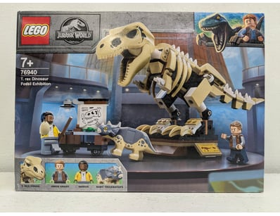 LEGO Jurassic World set 76940 - T. rex Dinosaur Fo...