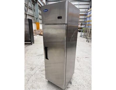 Refrigerator, Model: YBF9206, Serial: YBF9206AAU10...