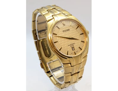 Affordable Watch Market (A996) - Lot 7011