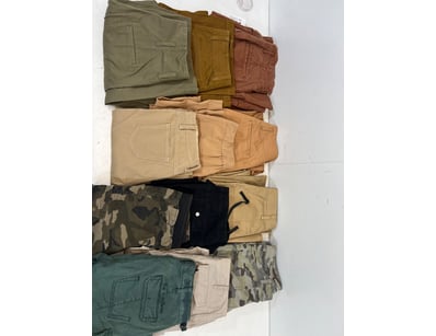 Entire Vintage Clothing Store Liquidation (ON11... - Lot 405