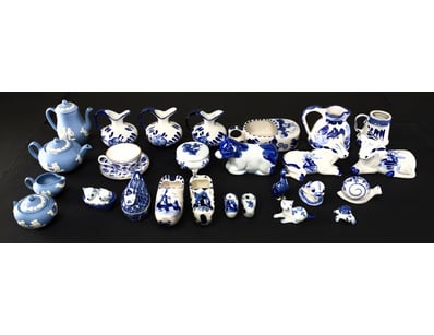 The Curio Collection (A993) - Lot 1002