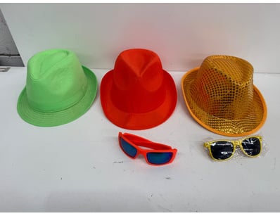 Party accessory bundle comprising three mesh fedor...