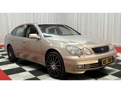 <b>1998 Lexus GS 300 Sedan - Gold - 298,668km - 3....