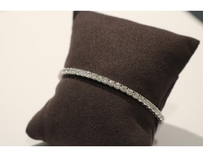 Lab Grown Diamonds & Jewellery (A979) - Lot 2406
