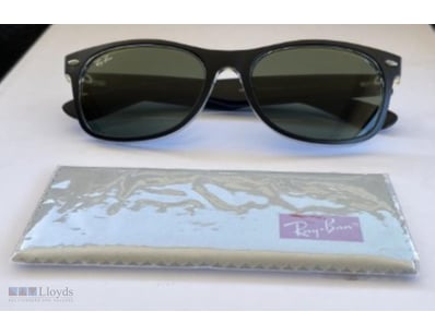 Ray Ban Sunglasses with Cloth