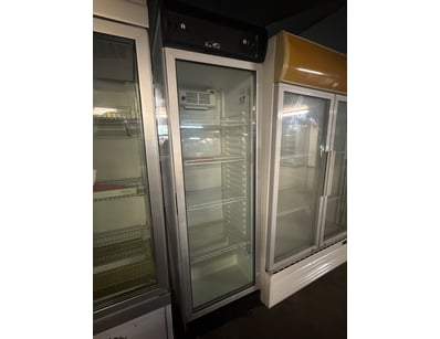 Premier Rentals PREM400 single-door upright displa...