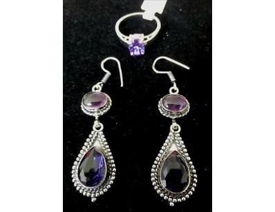 Thrift Shop (A979) - Lot 2359